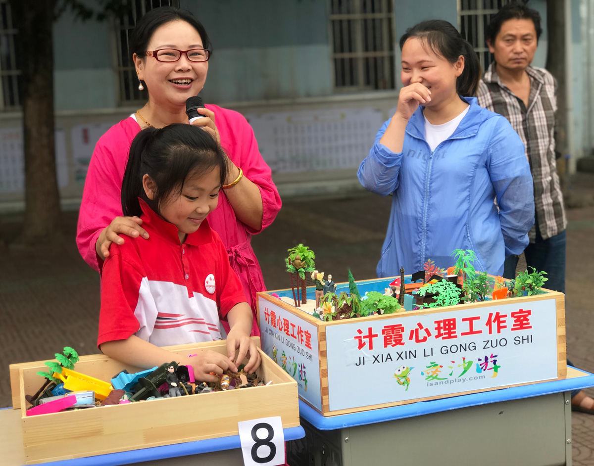 計(jì)霞委員：匯聚正能量 共走幸福路.jpg